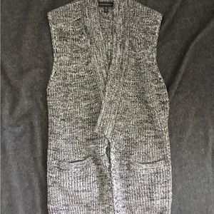 Banana Republic sleeveless vest, size XS.